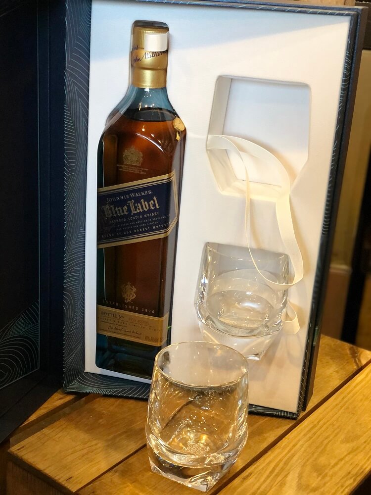 Blue Label JW Gift Set 750ml