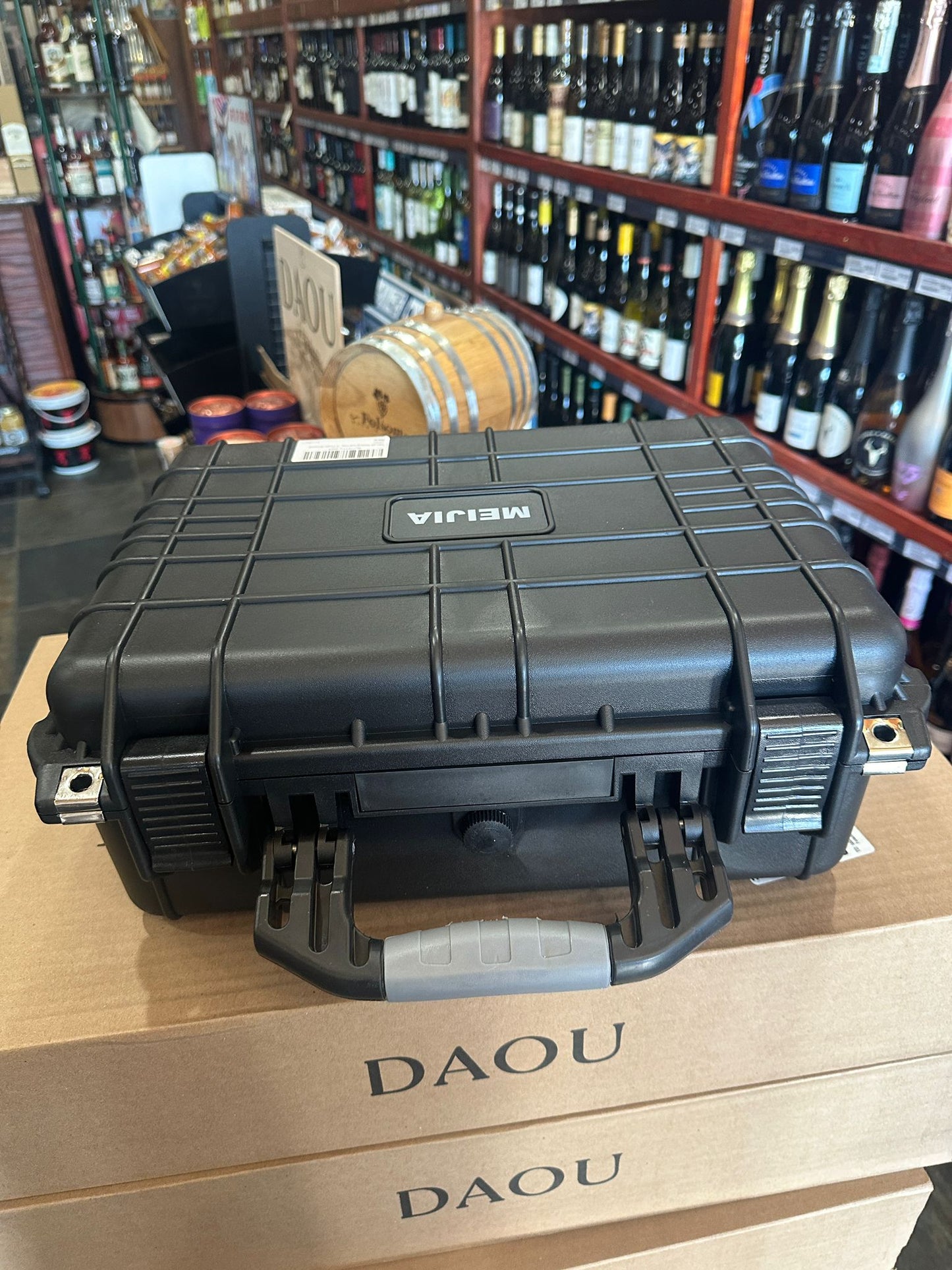 Hard Shell Case For High End Bottle Transport